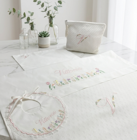 Lenzuolino in lino con fiori e nome